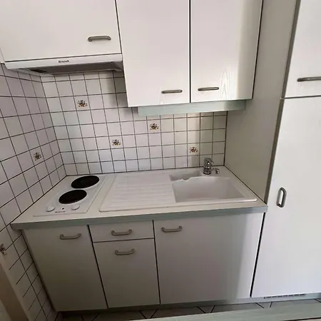 Apartman Confortable Avec Terrasse, Piscine, Parking Prive, A 100m De La - 4 Pers - Fr-1-731-79 *